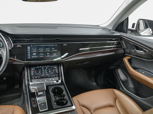 Used 2022 Audi Q8 Premium Plus image 31