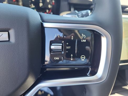 Certified 2025 Land Rover Discovery Sport S image 20