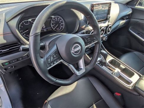 Used 2025 Nissan Sentra SR w/ SR Premium Package image 14