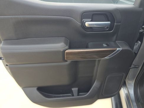 Used 2021 Chevrolet Silverado 1500 RST image 30