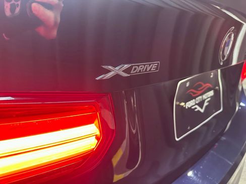 Used 2017 BMW 320i xDrive Sedan image 23