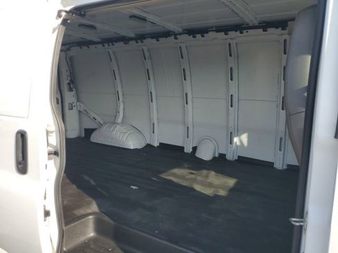 Used 2023 GMC Savana 2500 Extended w/ Driver Convenience Package image 11