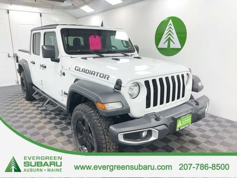 Used 2023 Jeep Gladiator Sport AWD/4WD image 1