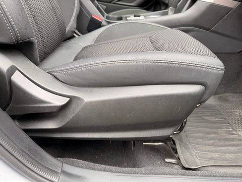 Used 2019 Subaru Forester Premium w/ All-Weather Package image 22