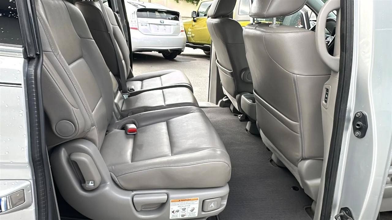 Used 2013 Honda Odyssey Touring image 27
