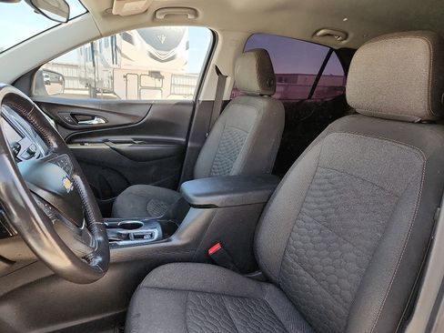 Used 2021 Chevrolet Equinox LT image 12