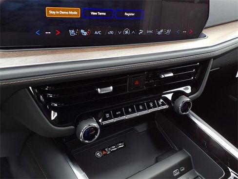 New 2026 Chevrolet Tahoe High Country w/ Sun And Tow Package image 8