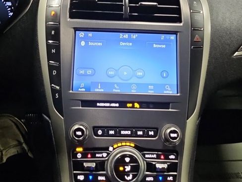 Used 2020 Lincoln MKZ w/ Convenience Package image 16