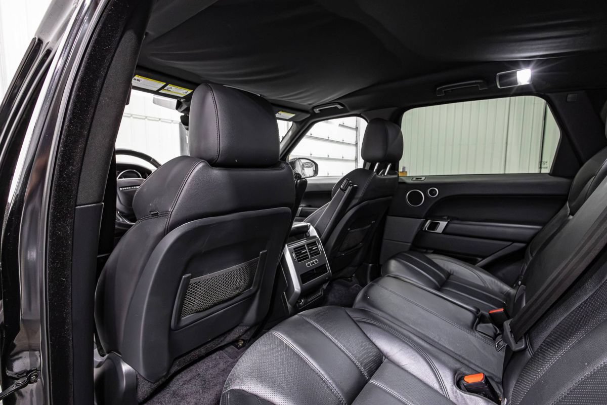 Used 2017 Land Rover Range Rover Sport SE AWD/4WD image 14