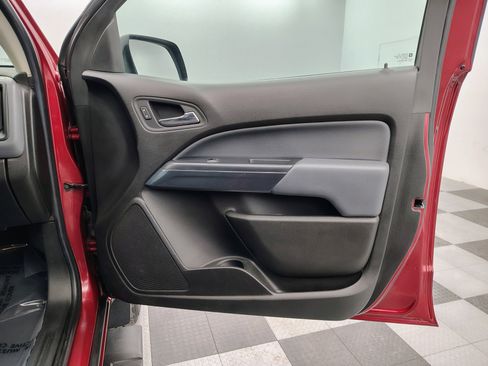 Used 2017 Chevrolet Colorado Z71 image 31