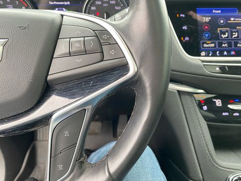 Used 2024 Cadillac XT5 Premium Luxury w/ Technology Package FWD image 23