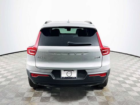 Used 2025 Volvo XC40 B5 Ultra w/ Protection Package image 6
