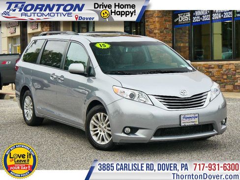Used 2015 Toyota Sienna XLE Premium FWD image 1