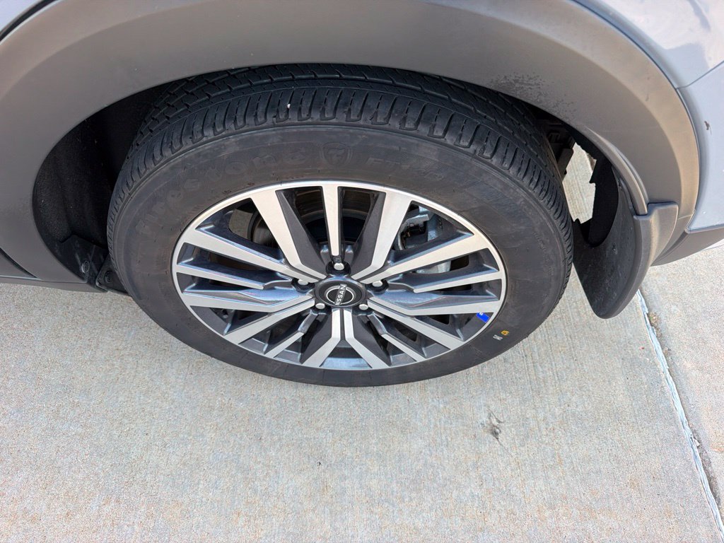 Used 2024 Nissan Kicks SV FWD image 9