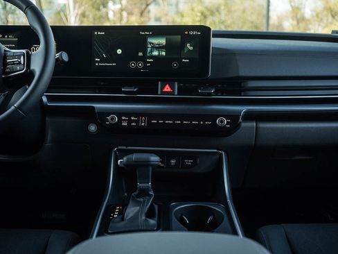 New 2026 Kia Carnival LXS image 17