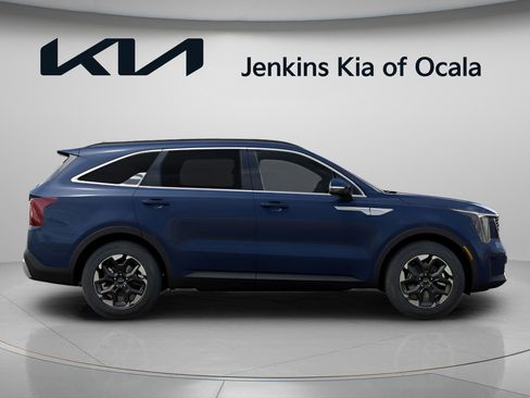 New 2026 Kia Sorento S FWD image 2