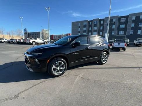 Used 2023 Chevrolet Blazer LT w/ Convenience Package image 4