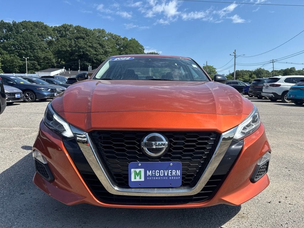 Used 2022 Nissan Altima 2.5 SR FWD image 2