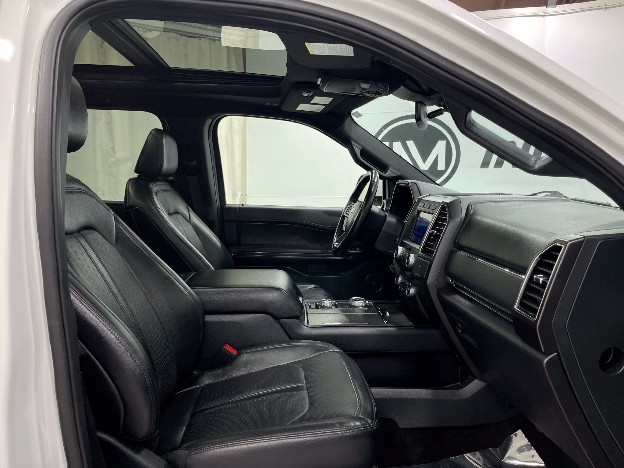 Used 2021 Ford Expedition Max Limited AWD/4WD image 34