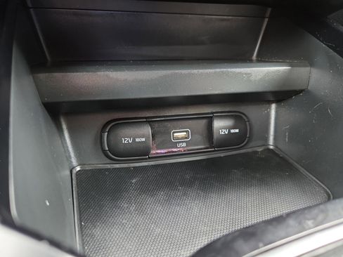 Used 2022 Kia Soul LX w/ Technology Package FWD image 19