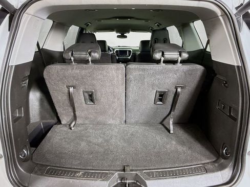 Used 2017 GMC Acadia SLT image 26