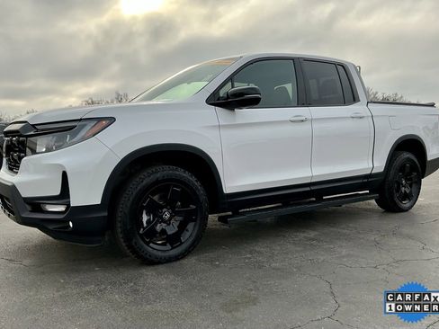 Used 2025 Honda Ridgeline Black Edition image 7