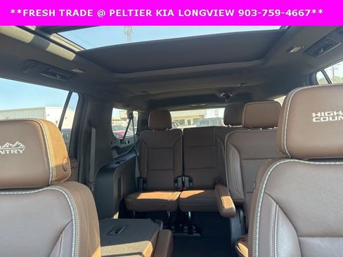 Used 2023 Chevrolet Suburban High Country image 25