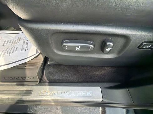 Used 2016 Toyota Land Cruiser AWD/4WD image 18
