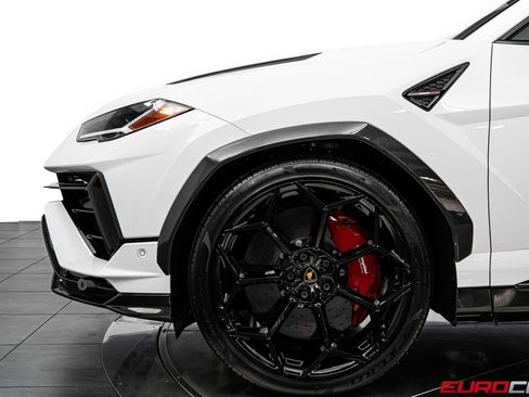 Used 2024 Lamborghini Urus Performante AWD/4WD image 15