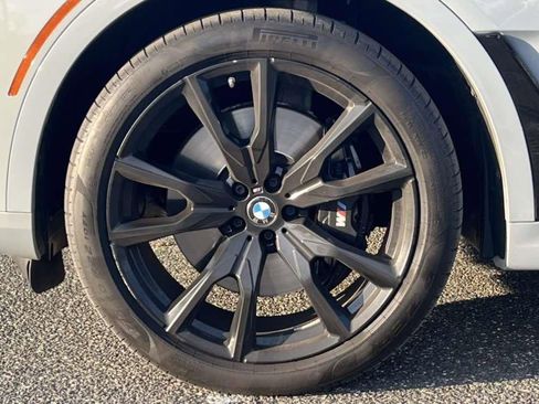 Used 2023 BMW X7 xDrive40i w/ M Sport Package image 7