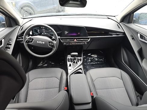 New 2025 Kia Niro EX FWD image 11