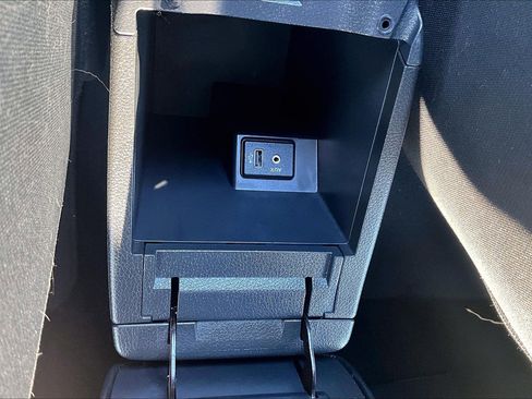 Used 2018 Nissan Sentra S w/ S Midnight Style Package image 30