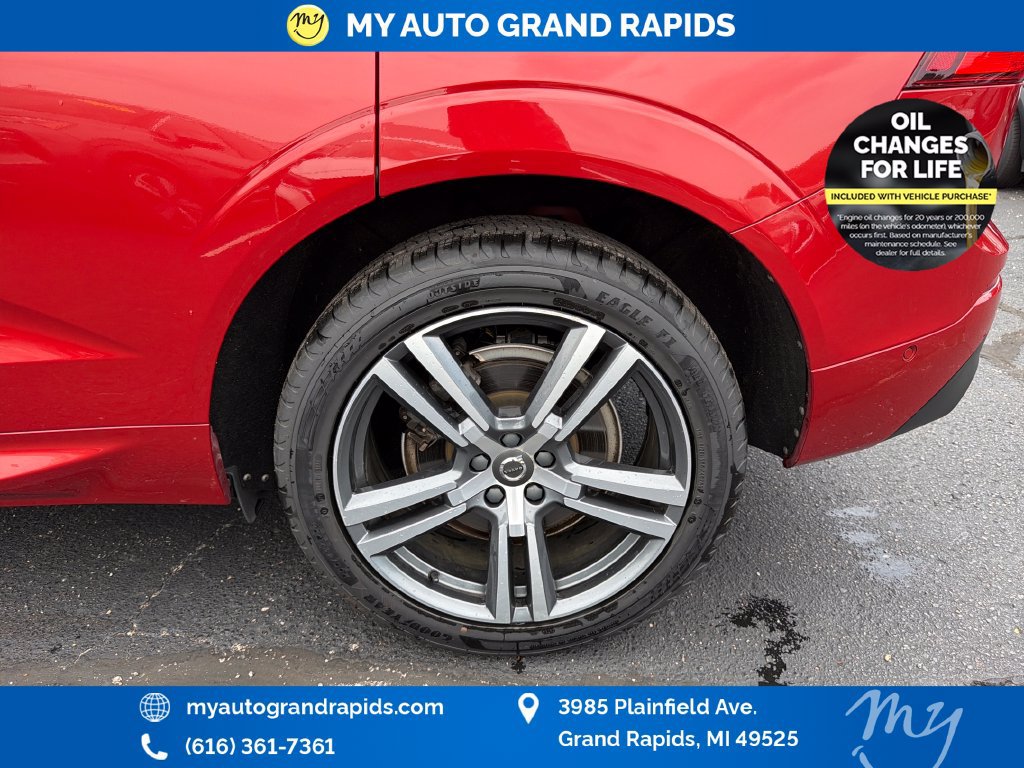 Used 2019 Volvo XC60 T6 Momentum w/ Protection Package Premier AWD/4WD image 31