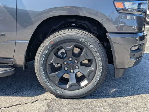 New 2026 RAM 1500 Express AWD/4WD image 12