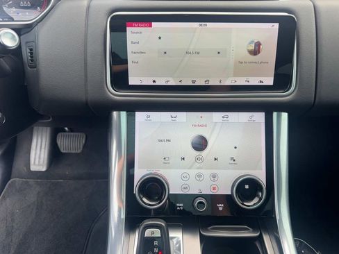 Used 2020 Land Rover Range Rover Sport SE image 21