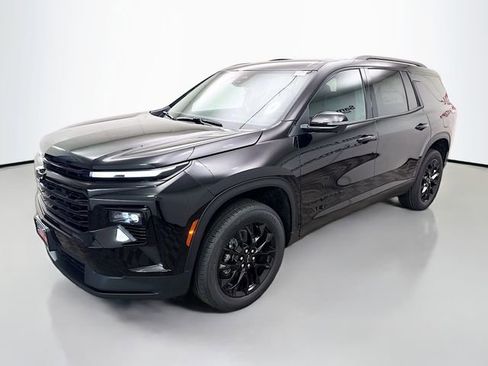 New 2026 Chevrolet Traverse LT w/ Midnight/Sport Edition AWD/4WD image 3