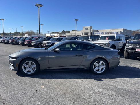 New 2026 Ford Mustang Coupe image 5
