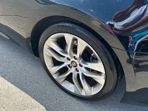 Used 2015 Hyundai Genesis 3.8 image 9