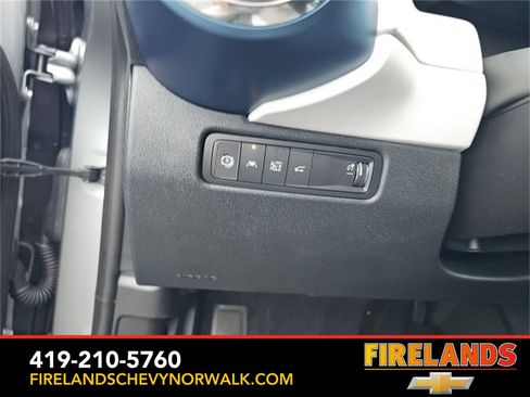 New 2026 Chevrolet Equinox EV LT image 35