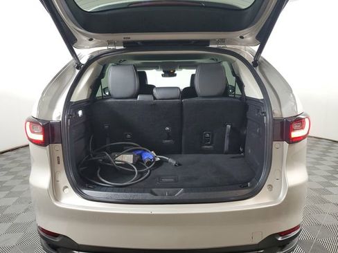 Used 2024 MAZDA CX-90 Plug-In Hybrid w/ Preferred image 9