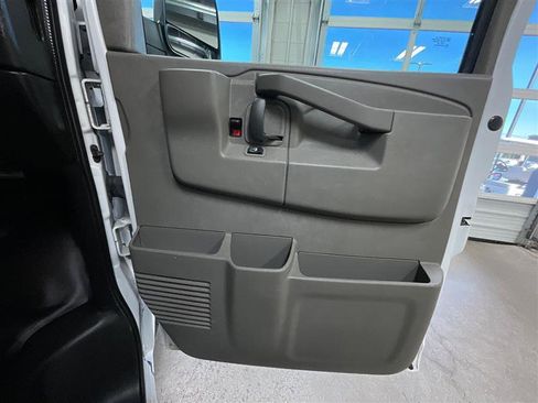 Used 2021 Chevrolet Express 2500 w/ Driver Convenience Package image 20
