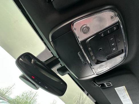 Used 2019 Jeep Grand Cherokee Altitude image 30