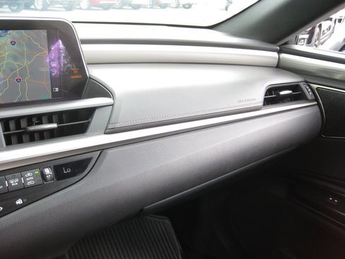 Used 2020 Lexus ES 350 F Sport w/ Accessory Package FWD image 21