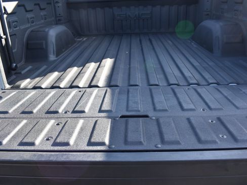 Certified 2025 GMC Sierra 1500 Denali image 6