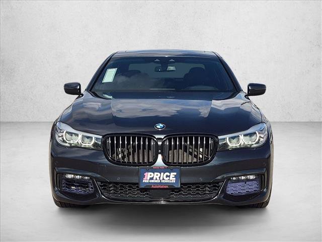 Used 2017 BMW 740i RWD image 2