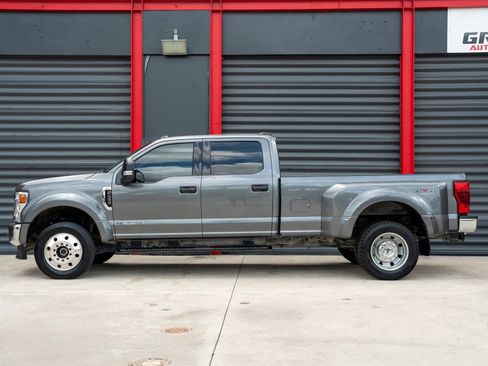 Used 2022 Ford F450 XLT w/ XLT Value Package image 9