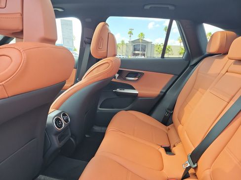 New 2026 Mercedes-Benz GLC 300 image 11