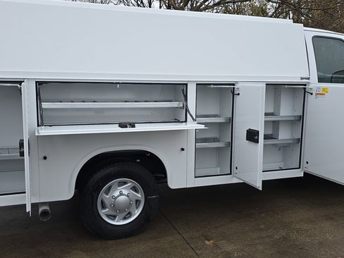 New 2025 Ford E-350 and Econoline 350 Super Duty w/ Power Equipment Group image 7