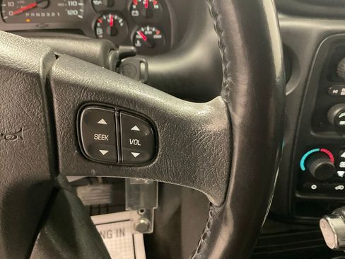 Used 2008 Chevrolet TrailBlazer LT AWD/4WD image 20