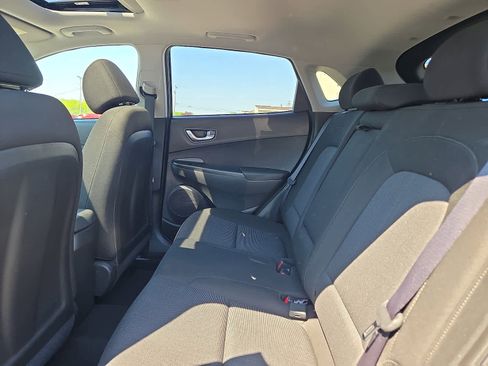 Used 2022 Hyundai Kona SEL w/ Convenience Package AWD/4WD image 11